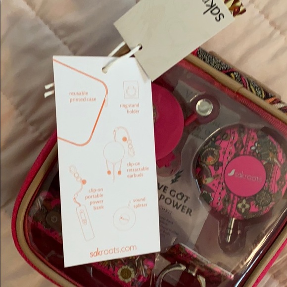 NWT! SAKROOTS TECH KIT FUCHSIA - Picture 4 of 8